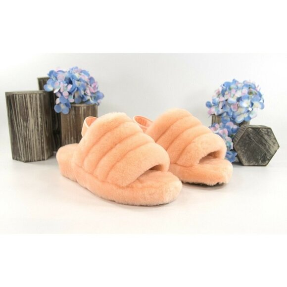 UGG Fluff Oh Yea Peach Sheepskin Fur Slippers Slides Sandals Size 8 NIB - Picture 2 of 9